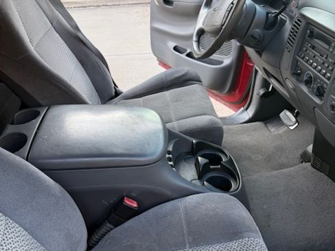 Used 2002 Ford F150 Short Bed 4D image 15