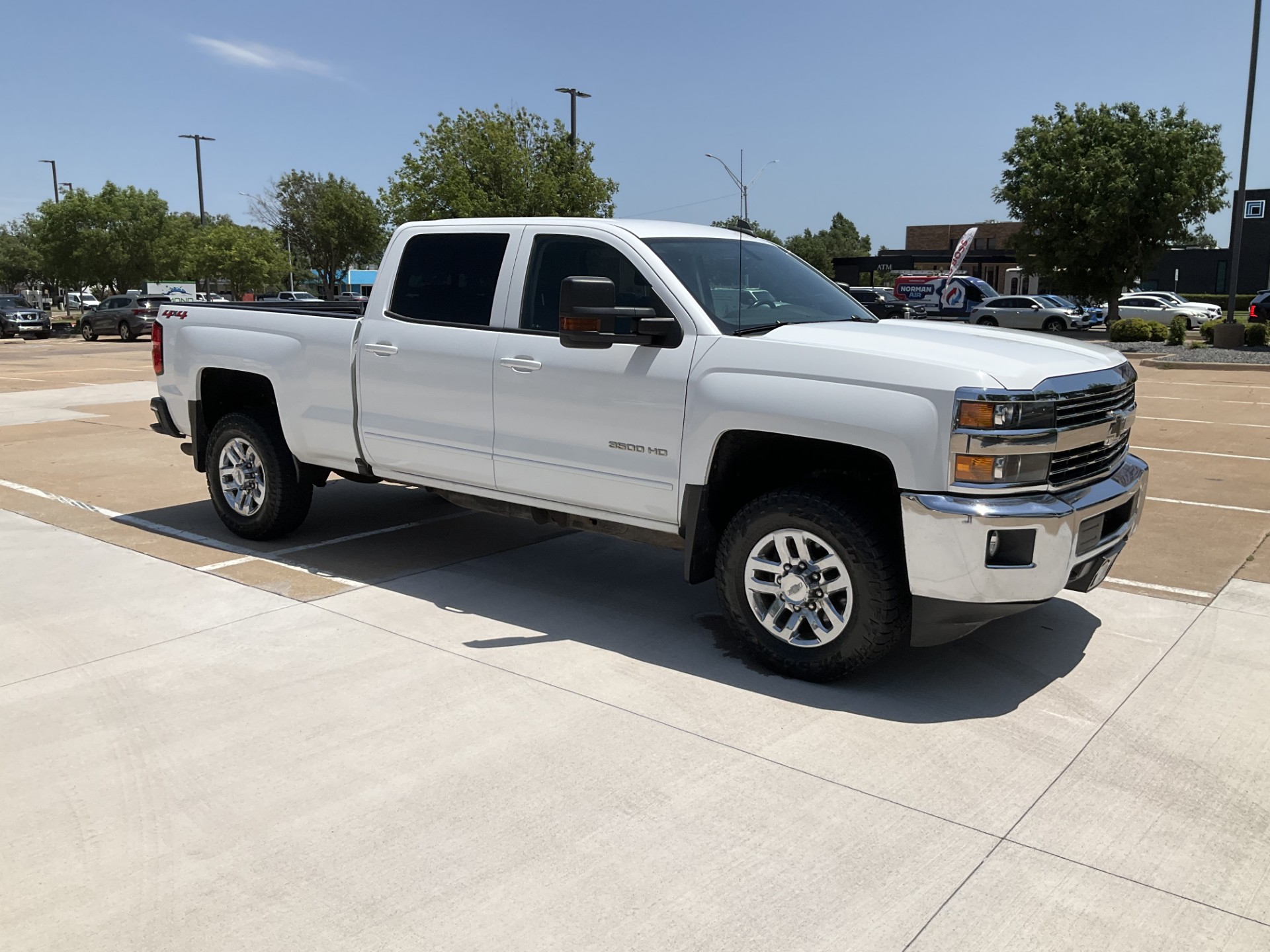 Used 2018 Chevrolet Silverado 3500 LT AWD/4WD image 6