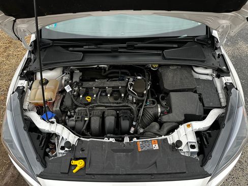 Used 2016 Ford Focus Titanium image 18