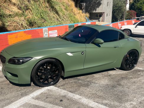 Used 2013 BMW Z4 sDrive28i RWD image 9