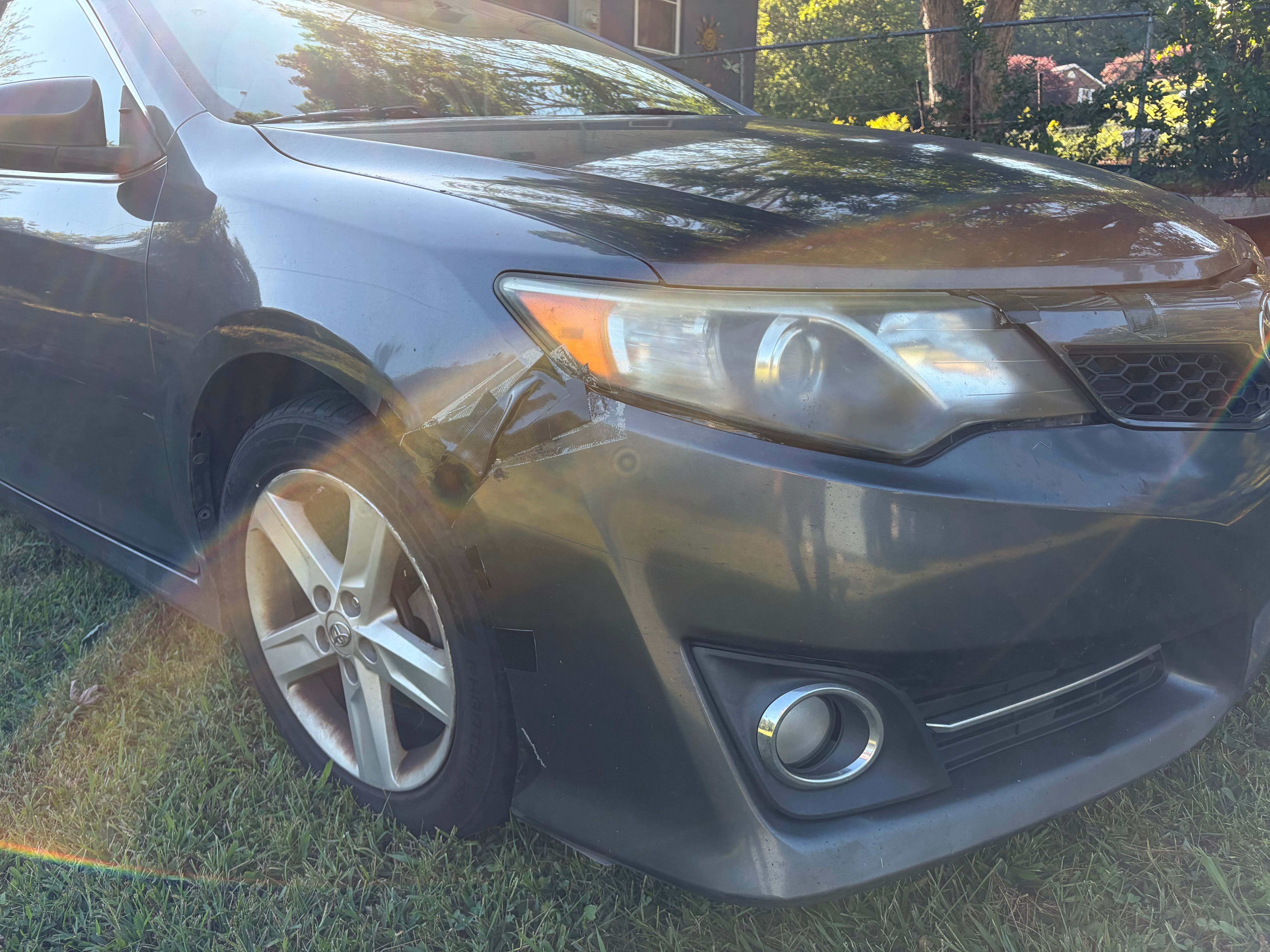 Used 2013 Toyota Camry SE FWD image 17