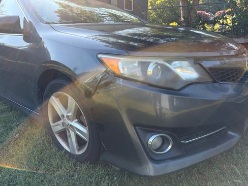 Used 2013 Toyota Camry SE FWD image 17