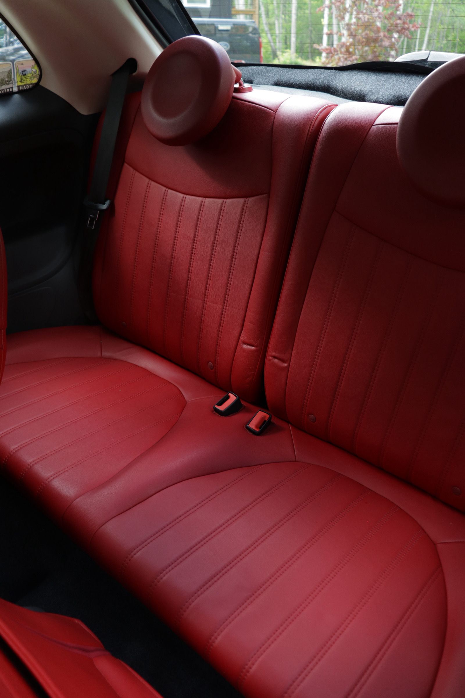 Used 2018 FIAT 500 Lounge FWD image 11