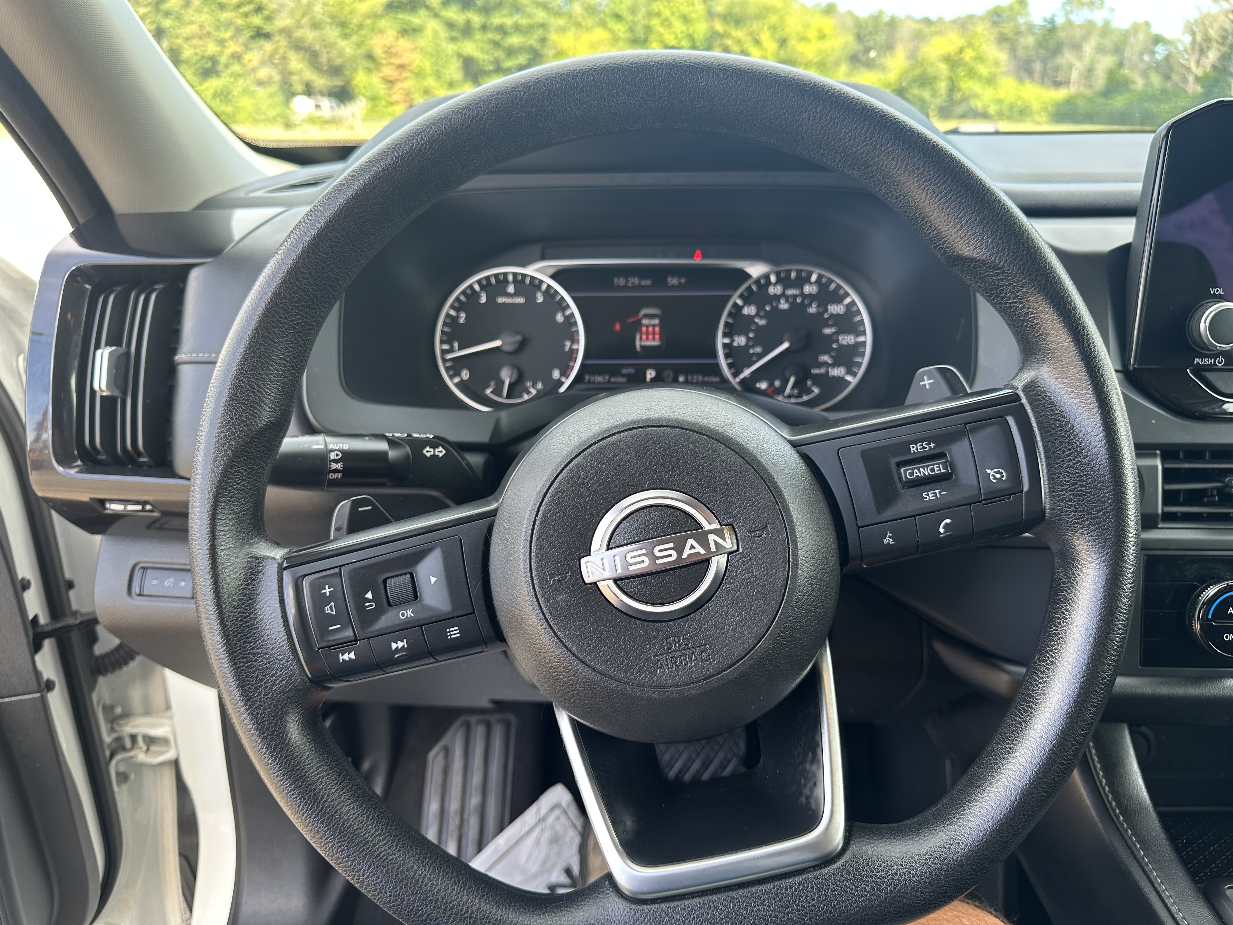 Used 2024 Nissan Pathfinder S AWD/4WD image 10