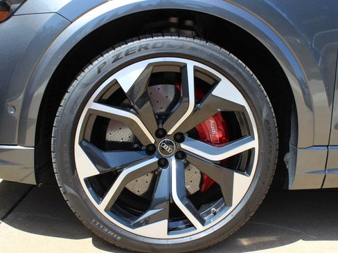 Used 2021 Audi RS Q8 Sport Utility 4D image 12