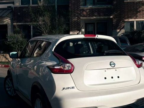 Used 2016 Nissan Juke S image 4