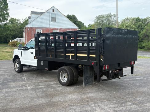 Used 2018 Ford F350 XL w/ Power Equipment Group image 2