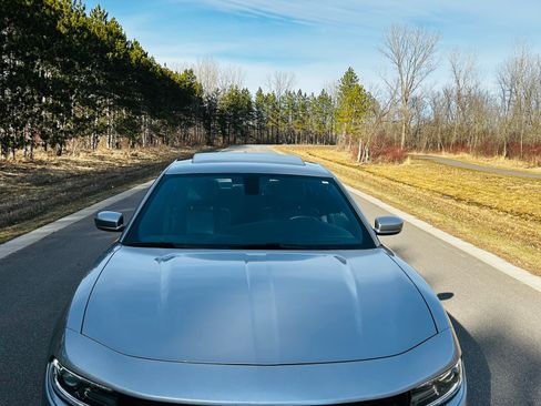 Used 2015 Dodge Charger SXT w/ AWD Plus Group image 6