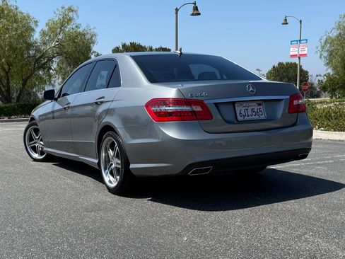 Used 2010 Mercedes-Benz E 350 Sedan image 4