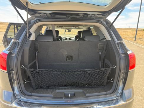 Used 2014 Buick Enclave Leather FWD image 12