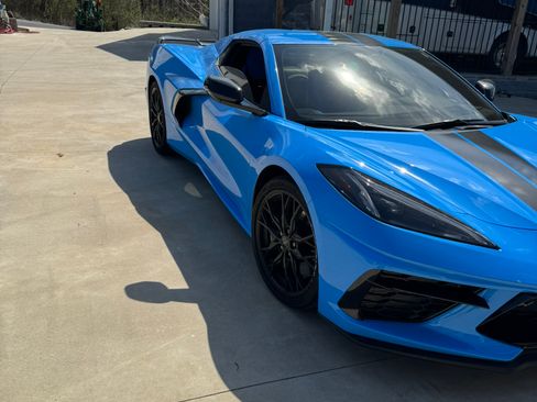 Used 2023 Chevrolet Corvette Stingray Premium Conv w/ Z51 Performance Package image 4