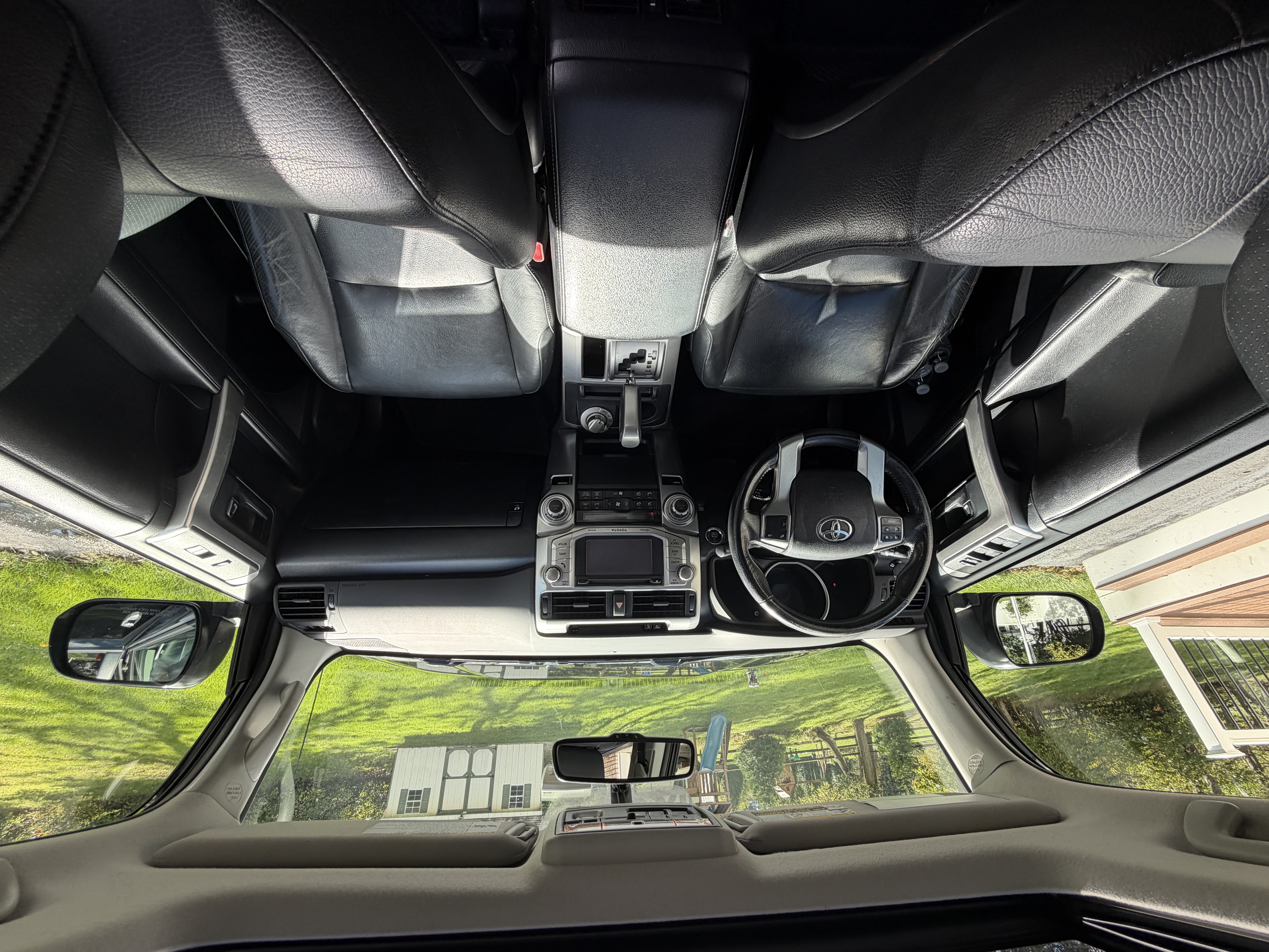 Used 2012 Toyota 4Runner Limited AWD/4WD image 11