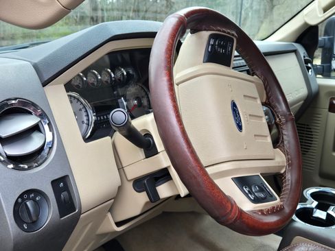 Used 2008 Ford F250 King Ranch image 13