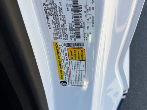 Used 2017 Ford Mustang Shelby GT350 RWD image 11