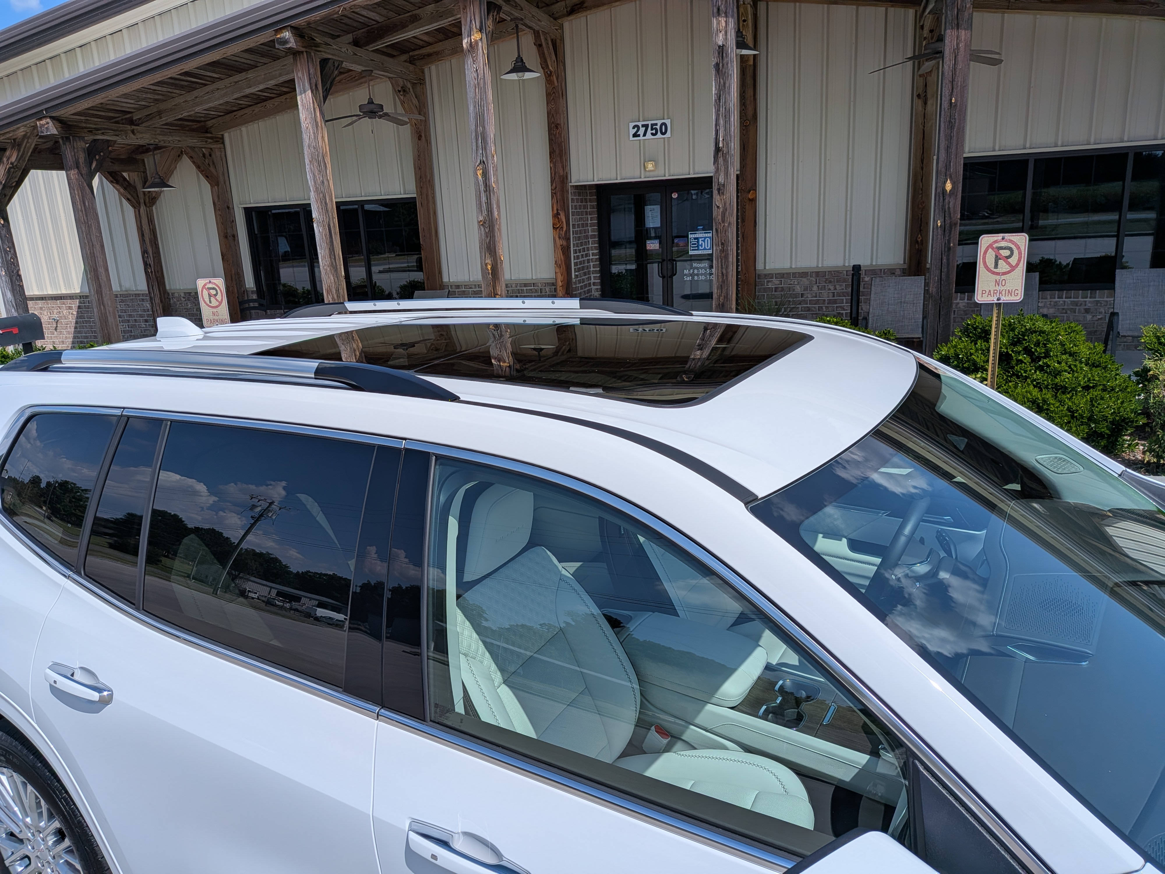 Used 2026 GMC Acadia Denali FWD image 5