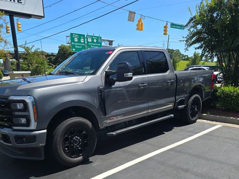 Used 2023 Ford F350 Lariat w/ Lariat Ultimate Package AWD/4WD image 1