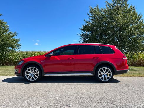Used 2019 Volkswagen Golf Alltrack SE AWD/4WD image 6