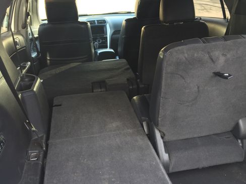 Used 2011 Ford Explorer Limited w/ Technology Pkg image 5