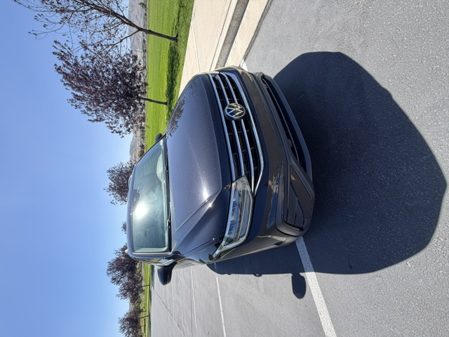 Used 2024 Volkswagen Tiguan SE AWD/4WD image 1