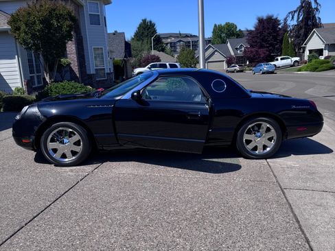 Used 2002 Ford Thunderbird RWD image 5