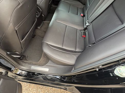 Used 2017 Acura TLX V6 SH-AWD w/ Technology Pkg image 10