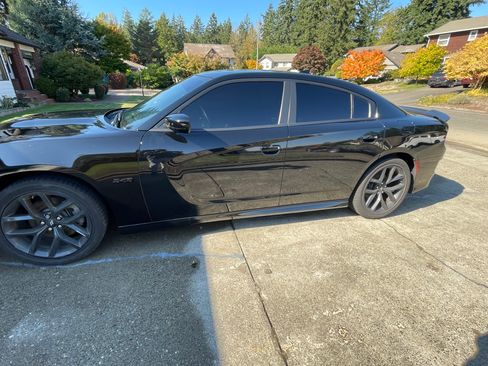 Used 2023 Dodge Charger R/T w/ Plus Group image 12