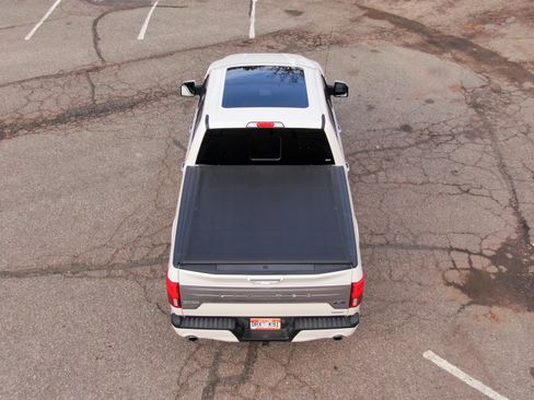 Used 2019 Ford F150 Limited w/ Trailer Tow Package image 8