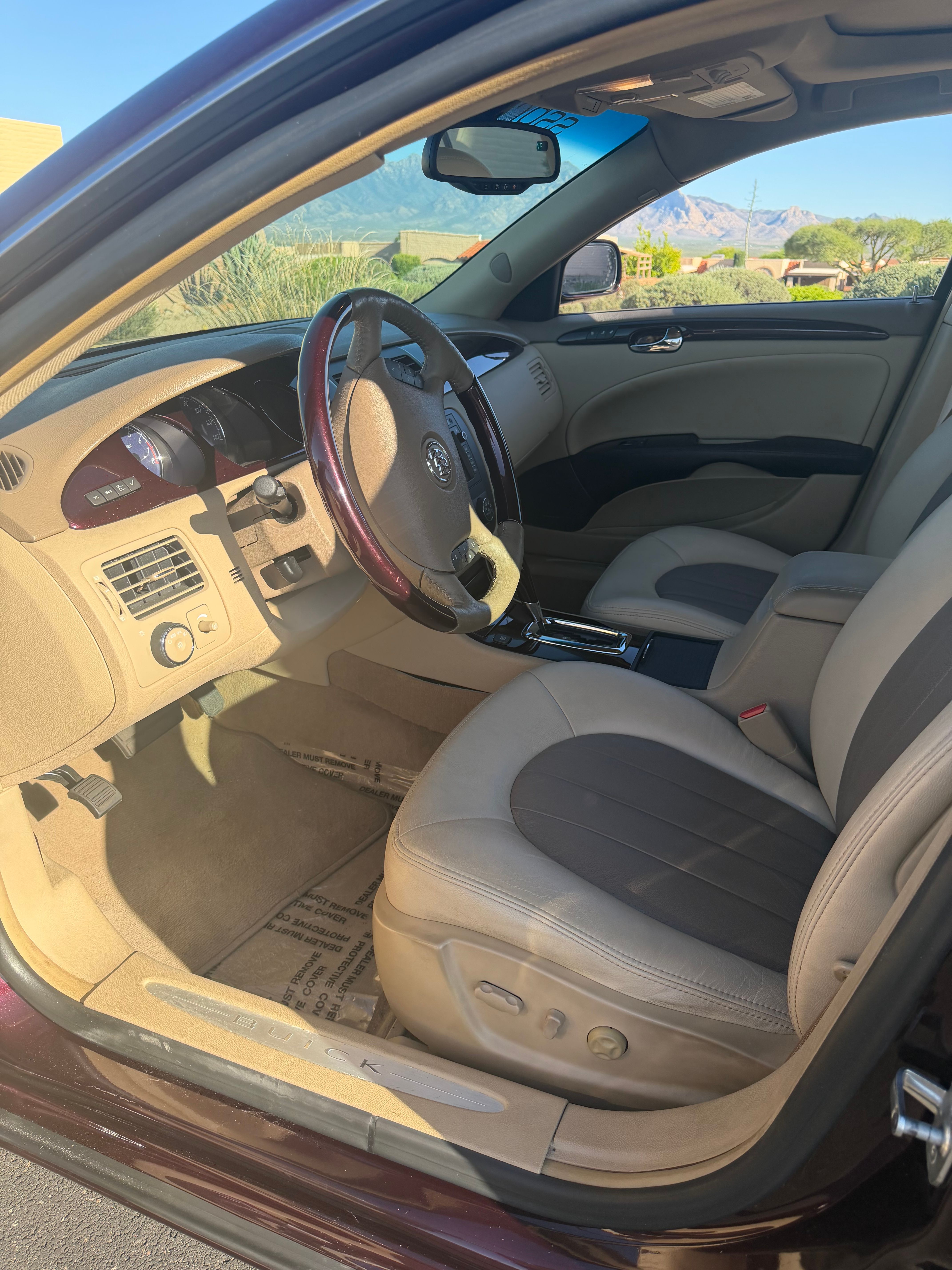 Used 2006 Buick Lucerne CXS w/ Driver Confidence Package FWD image 2