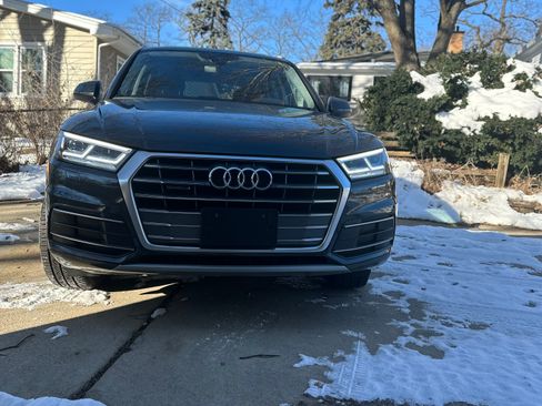 Used 2018 Audi Q5 2.0T Premium Plus w/ Premium Plus Package image 4