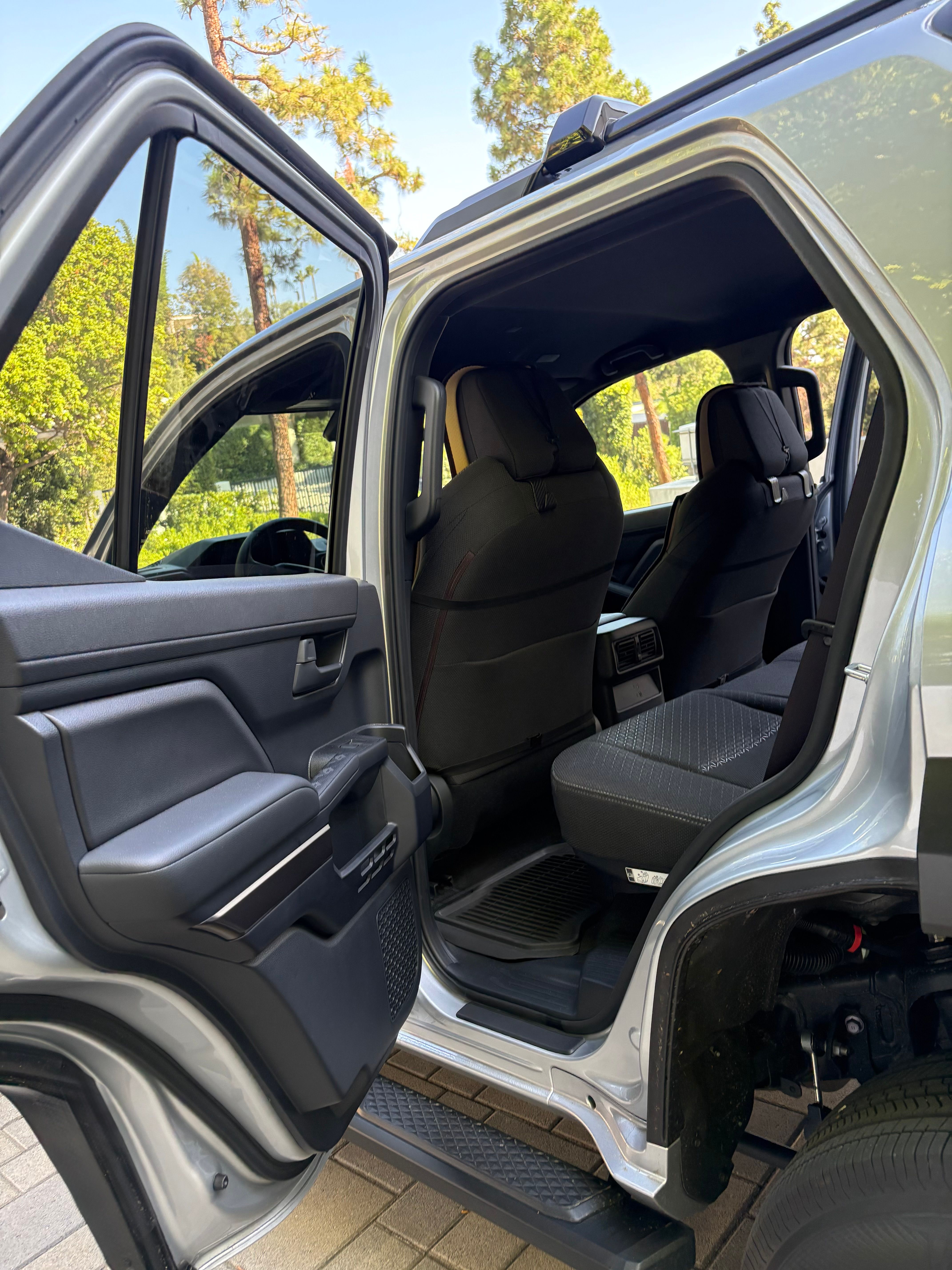 Used 2025 Toyota 4Runner SR5 AWD/4WD image 6