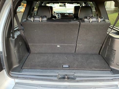 Used 2016 Ford Expedition Limited image 16