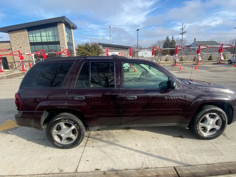 Used 2008 Chevrolet TrailBlazer 4WD w/ Smoker's Package image 2
