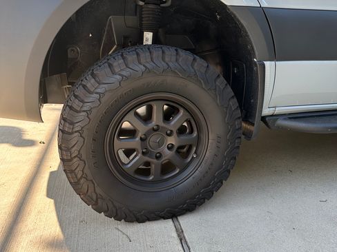 Used 2025 Mercedes-Benz Sprinter 2500 image 4