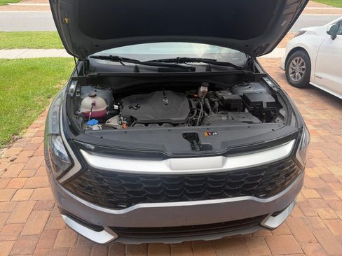 Used 2023 Kia Sportage EX FWD image 6
