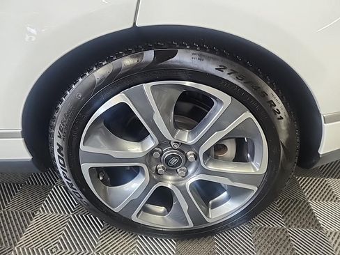 Used 2020 Land Rover Range Rover HSE image 13