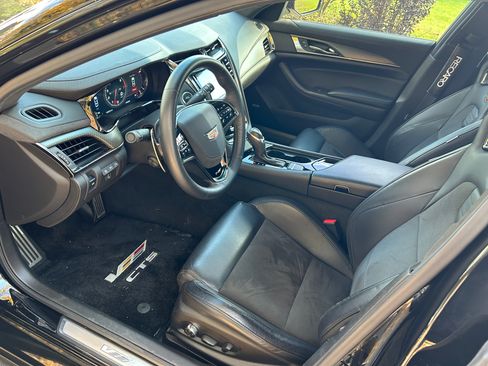 Used 2018 Cadillac CTS V w/ Carbon Fiber Package image 11