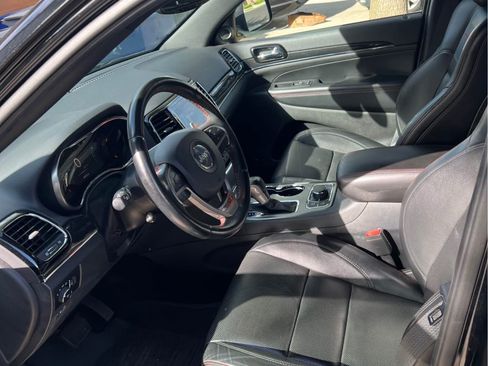 Used 2020 Jeep Grand Cherokee Trailhawk w/ Trailhawk Luxury Group image 11