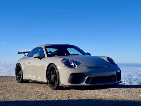 Used 2018 Porsche 911 GT3 RWD image 1
