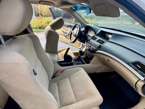 Used 2012 Honda Accord EX image 10