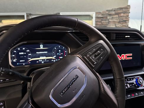 Used 2026 GMC Sierra 2500 Denali Ultimate w/ Max Trailering Package AWD/4WD image 8