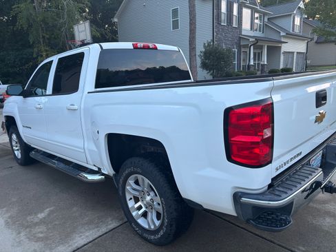 Used 2017 Chevrolet Silverado 1500 LT w/ All Star Edition RWD image 5