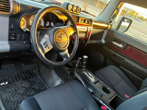 Used 2007 Toyota FJ Cruiser 4WD image 30