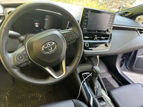 Used 2021 Toyota Corolla XSE FWD image 12