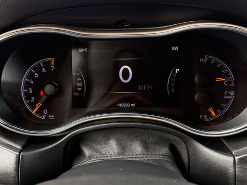 Used 2015 Jeep Grand Cherokee Limited w/ Trailer Tow Group IV image 10