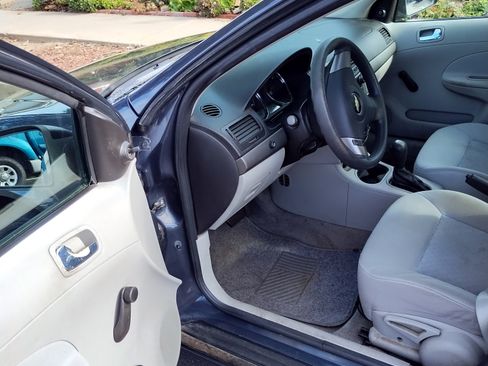 Used 2009 Chevrolet Cobalt LS image 6