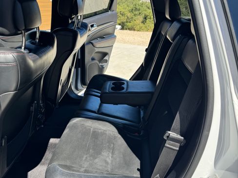 Used 2017 Jeep Grand Cherokee Trailhawk image 12