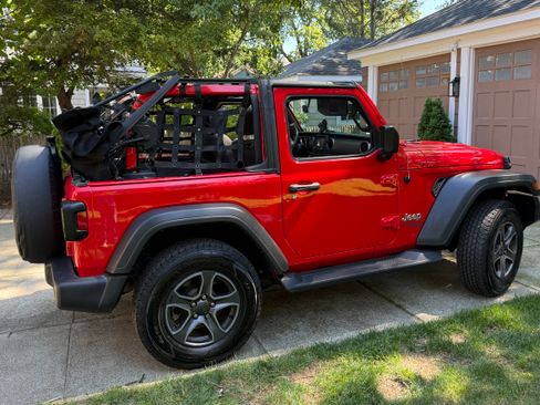 Used 2018 Jeep Wrangler Sport AWD/4WD image 27