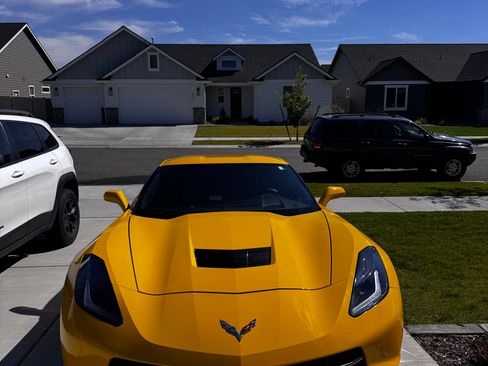 Used 2014 Chevrolet Corvette Stingray Coupe w/ 3LT Preferred Equipment Group RWD image 5