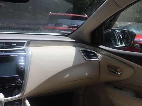 Used 2018 Nissan Murano SL w/ Cargo Package FWD image 13