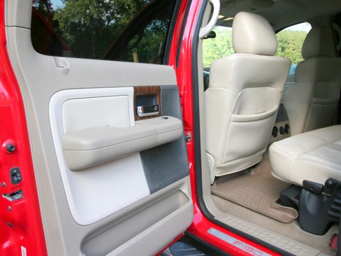 Used 2004 Ford F150 Lariat image 21